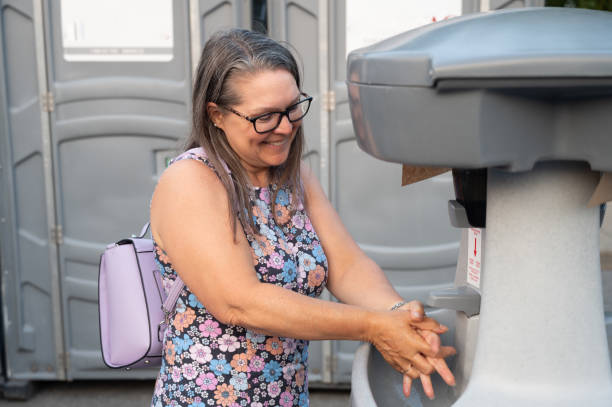 Portable Toilet Options We Offer in Yadkinville, NC